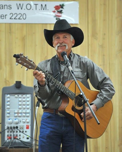 Pic of Dennis Russel Colorado Cowboy Poetry Gathering Golden Colorado